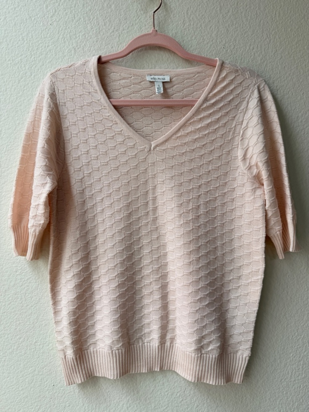 Ella Moss Cream Textured Knit V-Neck Sweater Small Soft Cozy Minimalist Layering